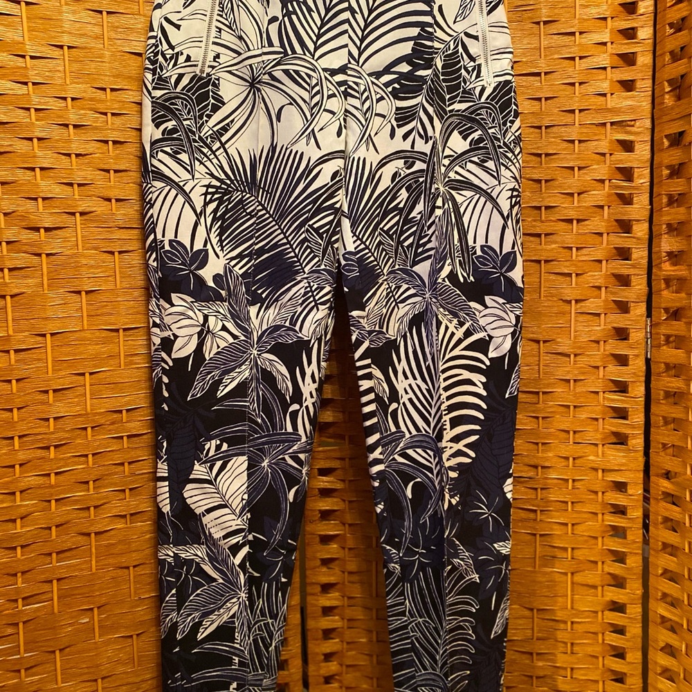 Joseph Ribkoff Black and White Leaf Print Pants